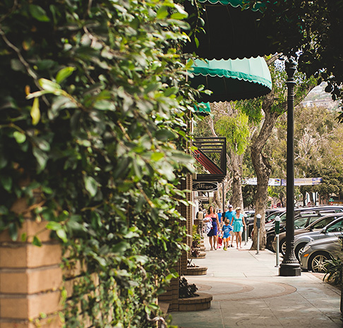 Shopping street in Laguna. 