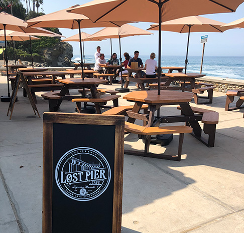 Lost Pier Cafe signage. 