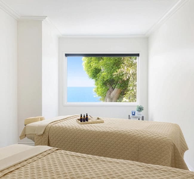 Two spa beds